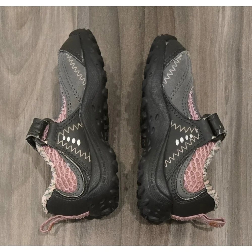Merrell size color